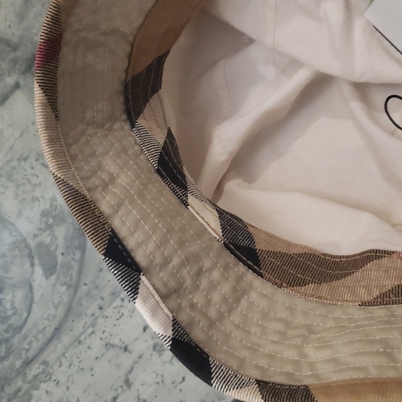 BURBERRY bucket hat medium size - Picture 6 of 8